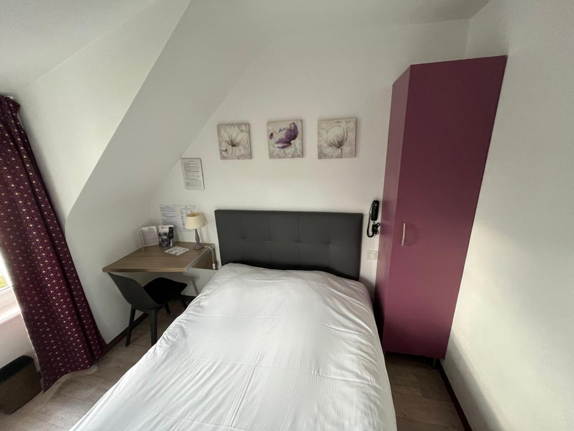 Contact Hotel - Hotel Le Lion D'Or Lamballe Esterno foto