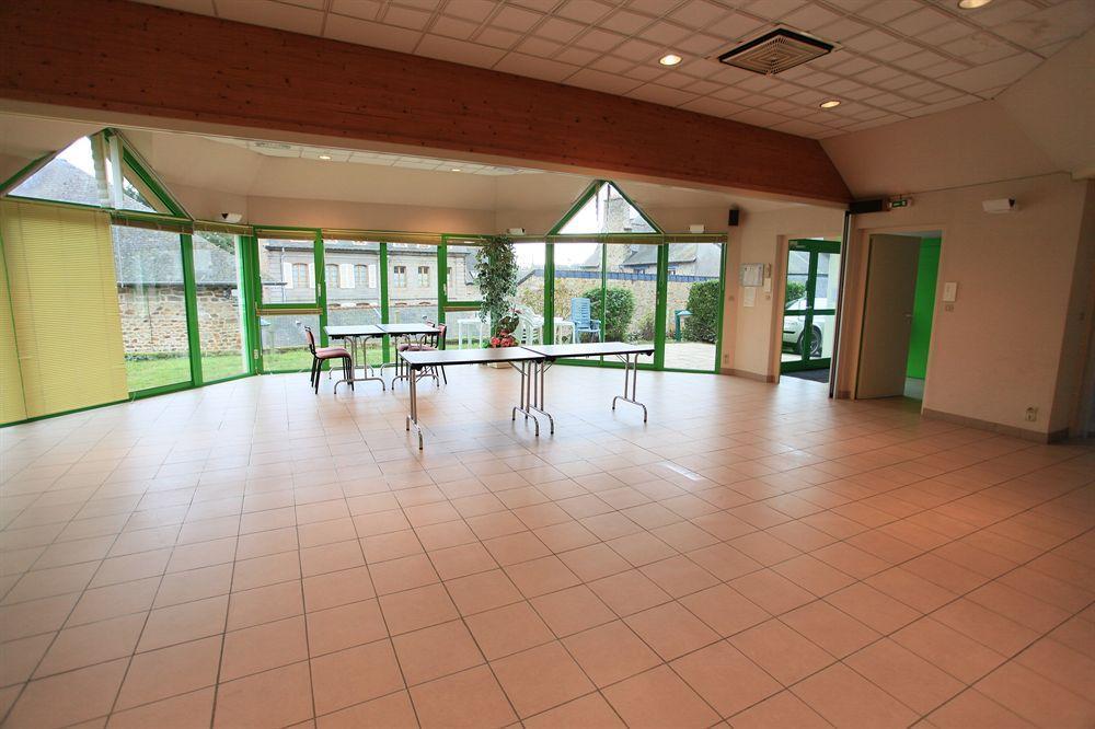 Contact Hotel - Hotel Le Lion D'Or Lamballe Esterno foto